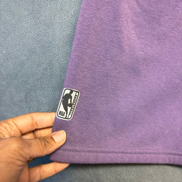 NBA Sweat Shorts Mens Medium Big Graphic Print Logo Basketball Athletic Gym - Picture 2 of 9